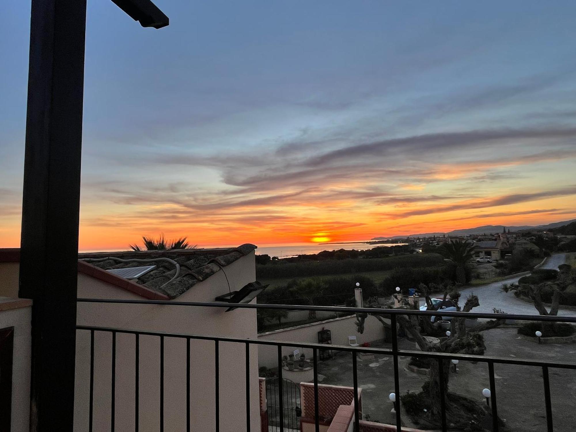 Appartement Domus Mare Luxury à San Leone Extérieur photo